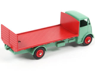 Lot 372 - DAN-TOYS (FRANCE) (1)