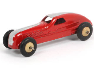 Lot 218 - DINKY TOYS (FRANCE) (1)