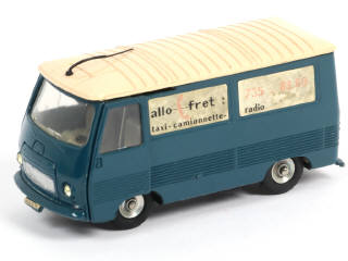 Lot 261 - DINKY TOYS (FRANCE) (1)