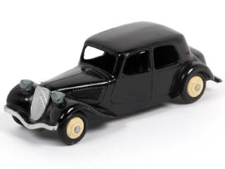 Lot 221 - DINKY TOYS (FRANCE) (1)