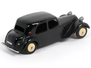 Lot 221 - DINKY TOYS (FRANCE) (1)