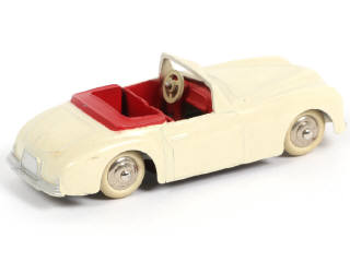 Lot 228 - DINKY TOYS (FRANCE) (1)