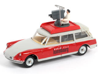 Lot 241 - DINKY TOYS (FRANCE) (1)