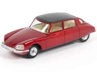 Lot 240 - DINKY TOYS (FRANCE) (1)