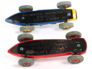 Lot 175 - DINKY TOYS (GB) (2)
