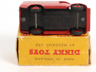 Lot 142 - DINKY TOYS (GB) (1)