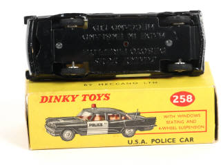 Lot 140 - DINKY TOYS (GB) (1)