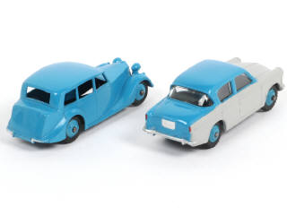 Lot 187 - DINKY TOYS (GB) (2)