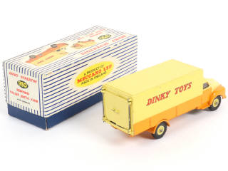 Lot 159 - DINKY TOYS (GB) (1)