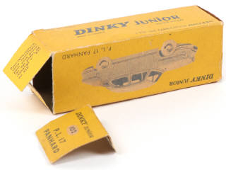 Lot 211 - DINKY TOYS (FRANCE) Série JUNIOR (1)