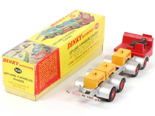 Lot 163 - DINKY TOYS (GB) (1)