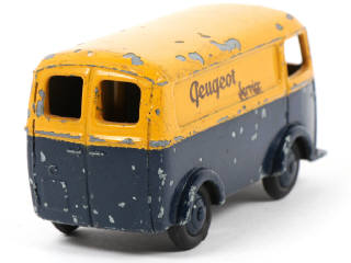 Lot 254 - DINKY TOYS (FRANCE) (1)