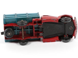 Lot 252 - DINKY TOYS (FRANCE) (1)