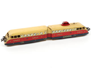 Lot 10 - HORNBY 'O' (FRANCE) (1)
