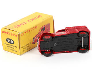 Lot 294 - DINKY TOYS (FRANCE) (1)