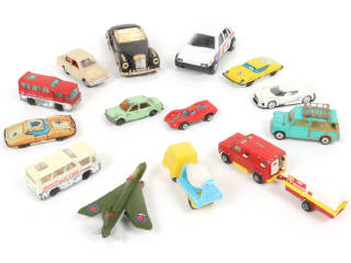 Lot 82 - DIVERS (14)