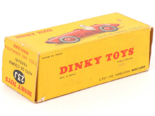 Lot 470 - DINKY TOYS (FRANCE) (1)