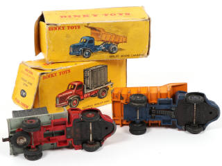 Lot 476 - DINKY TOYS (FRANCE) (2)