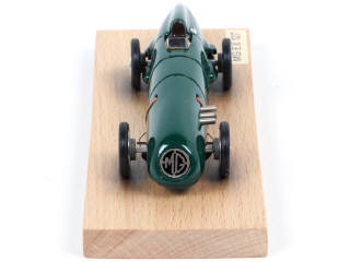 Lot 108 - STREAMLINES (HONGRIE) (1)