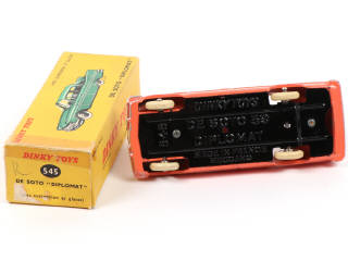 Lot 419 - DINKY TOYS (FRANCE) (1)