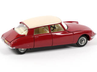 Lot 408 - DINKY TOYS (FRANCE) (1)