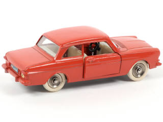 Lot 410 - DINKY TOYS (FRANCE) (1)