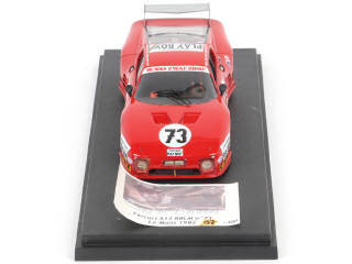 Lot 137 - DIVERS (1)