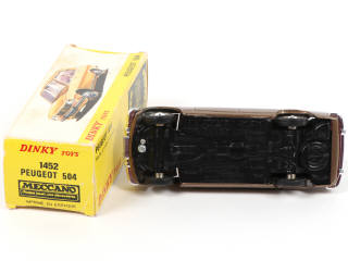 Lot 428 - DINKY TOYS (FRANCE) (1)