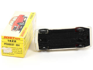 Lot 426 - DINKY TOYS (FRANCE) (1)
