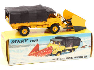 Lot 432 - DINKY TOYS (FRANCE) (1)