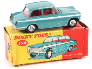 Lot 395 - DINKY TOYS (GB) (1)