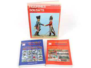 Lot 11 - DIVERS (3)