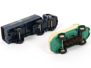 Lot 438 - DINKY TOYS (FRANCE) (2)