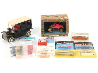 Lot 102 - DIVERS (11)