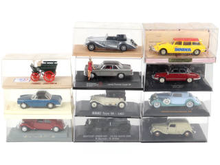 Lot 103 - DIVERS (11)