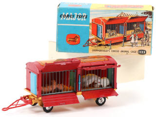 Lot 145 - CORGI TOYS (GB) (1)