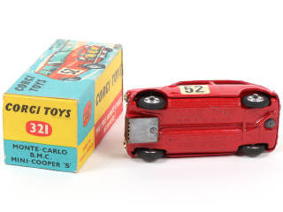 Lot 139 - CORGI TOYS (GB) (1)