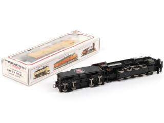 Lot 42 - BACHMANN HO (HONG KONG) (2)