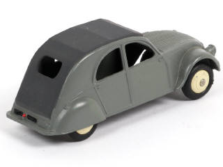 Lot 353 - DINKY TOYS (FRANCE) (1)