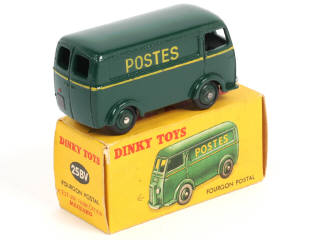 Lot 382 - DINKY TOYS (FRANCE) (1)