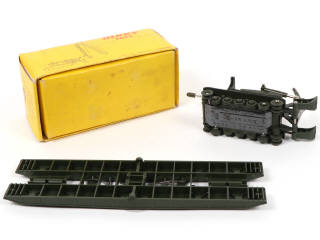 Lot 393 - DINKY TOYS (FRANCE) (1)