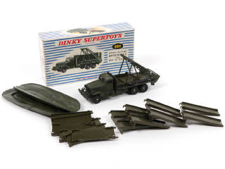 Lot 398 - DINKY TOYS (FRANCE) (1)