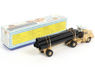 Lot 383 - DINKY TOYS (FRANCE) (1)