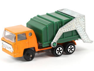 Lot 231 - MAJORETTE (FRANCE) (1)