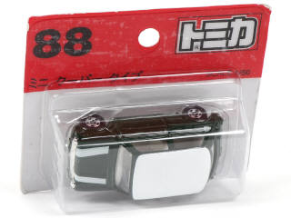 Lot 339 - TOMICA (JAPON) (1)