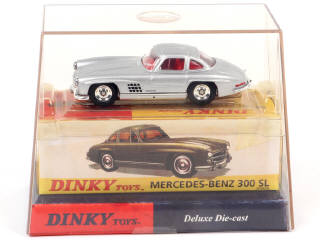 Lot 377 - DINKY TOYS (USA) (1)