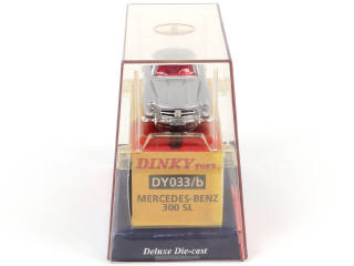 Lot 377 - DINKY TOYS (USA) (1)
