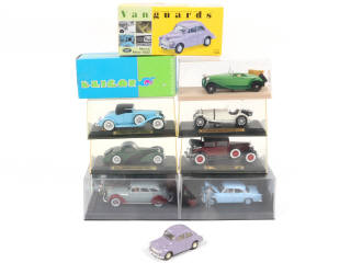Lot 83 - DIVERS (8)