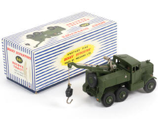 Lot 357 - DINKY TOYS (GB) (1)