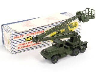 Lot 359 - DINKY TOYS (GB) (1)